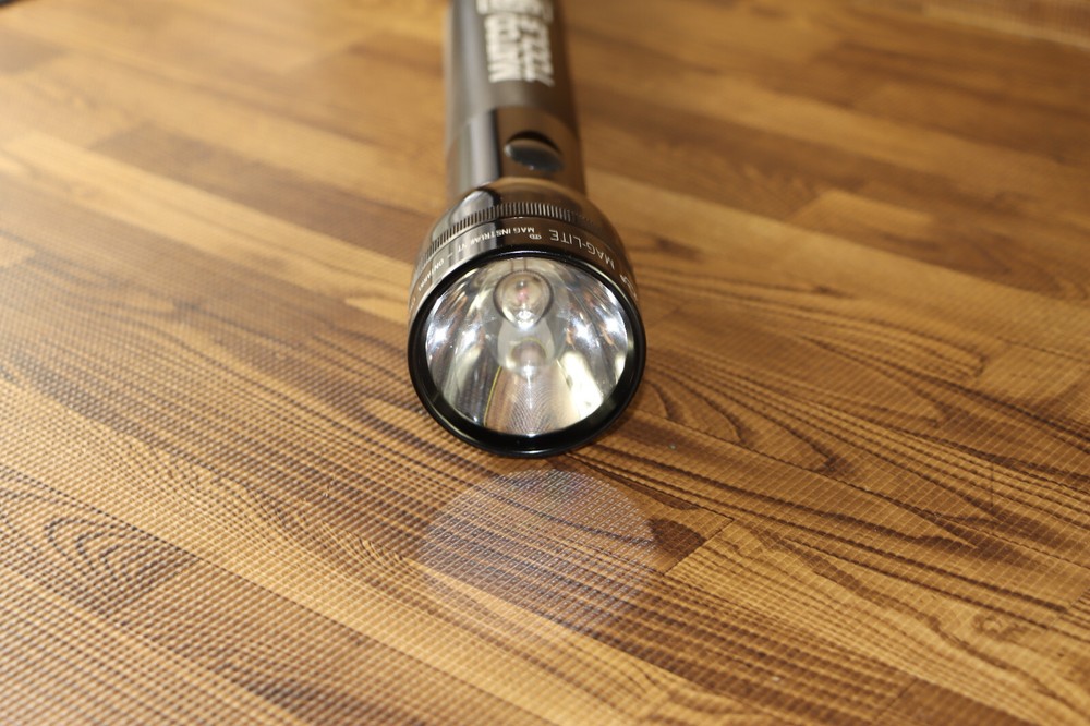 MATCO Tools USA MAG-Lite 4-CELL"D"