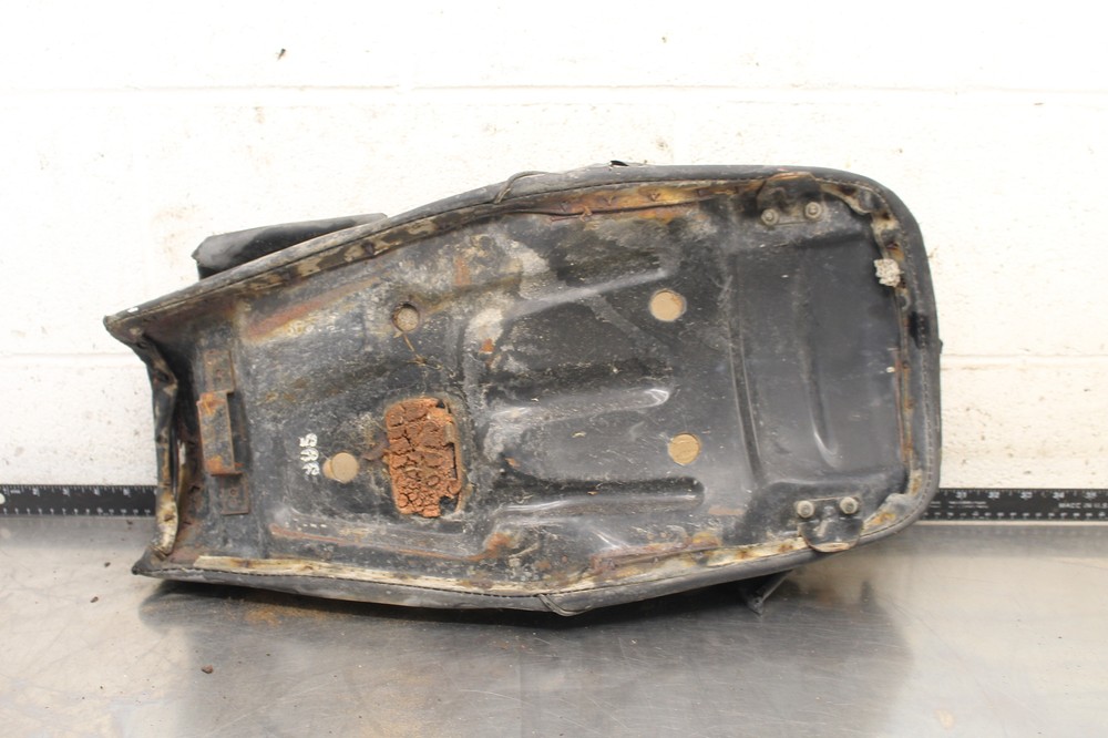 1976 Honda MR250 SEAT SADDLE B396