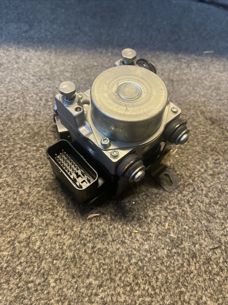 Triumph Tiger 1200 1215 2011 - 2015 ABS Pump Controller B61