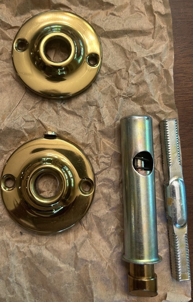 Dexter Screen/Storm Door Lock Brass #1159