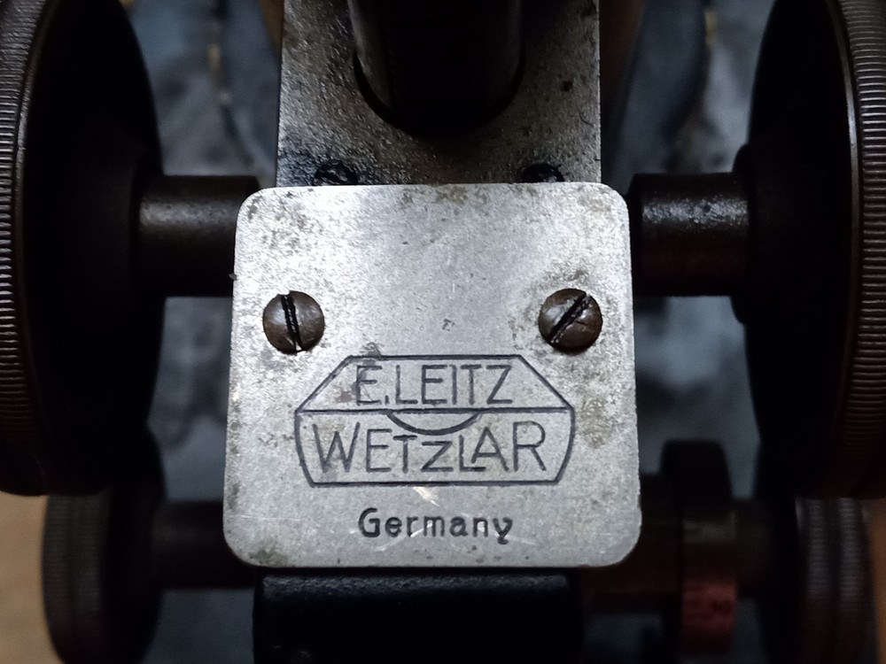 Ernst Leitz Wetzlar Antique Brass Microscope with Case+ACCESSORIES+over-stage