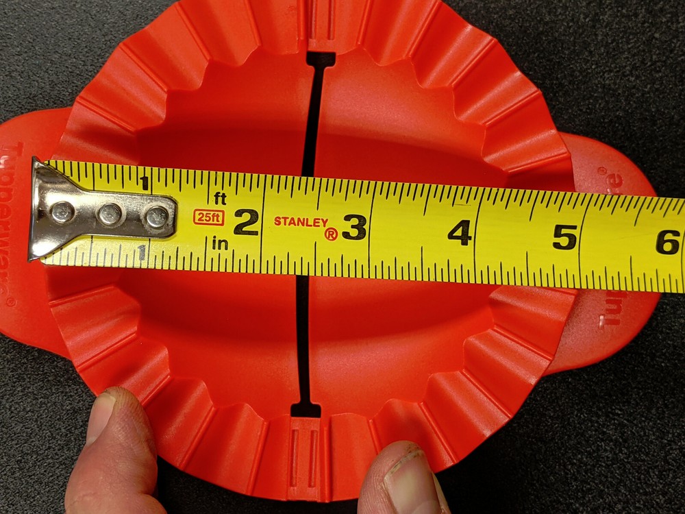 Tupperware Red Empanada, Calzone, Meat Pie Maker Press #6390