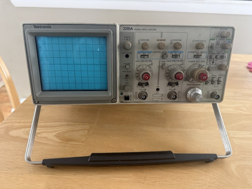 Tektronix 2215 Analog Oscilloscope