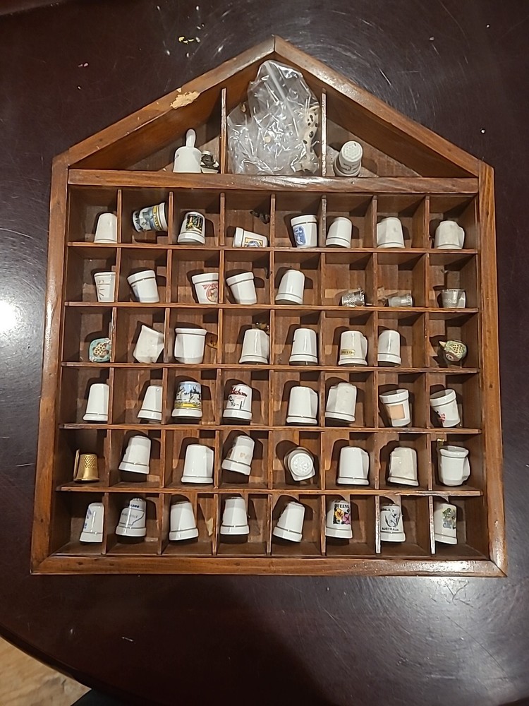 THIMBLE LOT OF 49 VARIOUS THIMBLES & DISPLAY