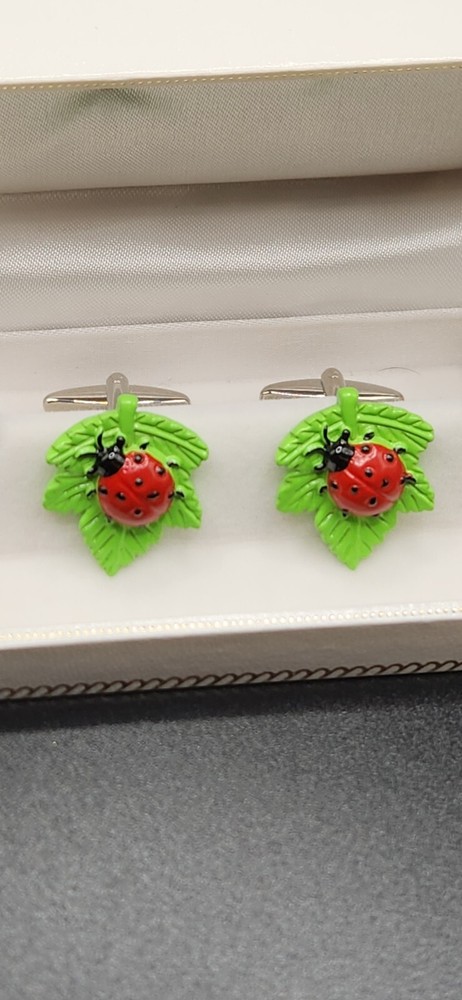 cufflinks