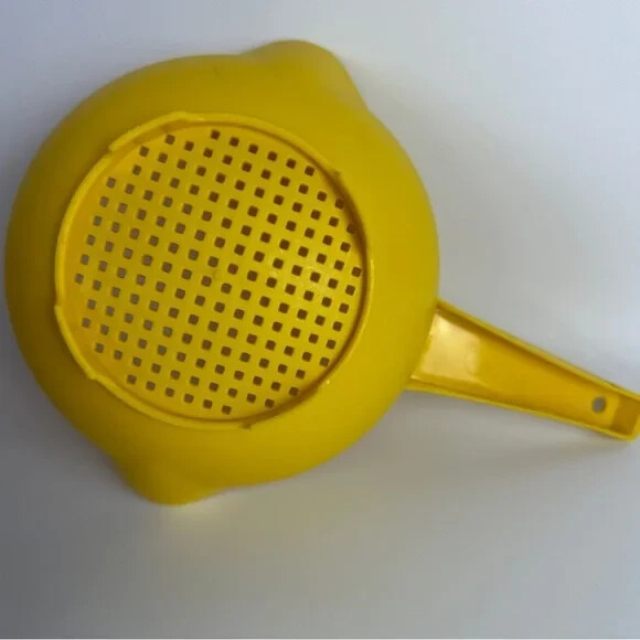 VTG Tupperware Yellow Small Handled Colander Strainer