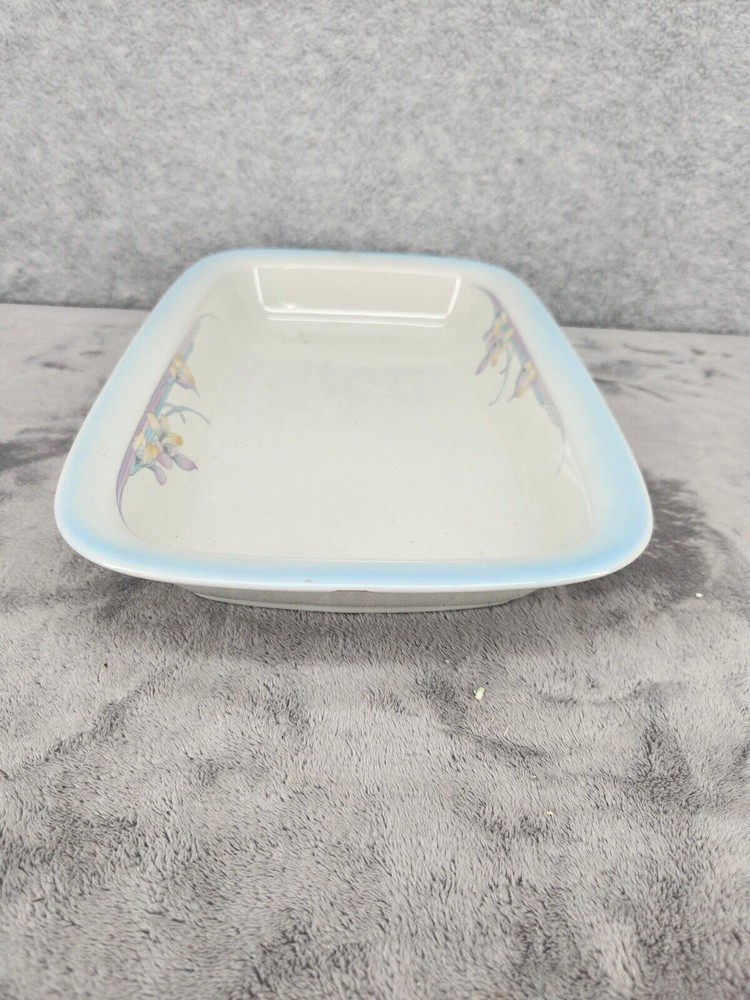 NORITAKE STONEWARE RECTANGULAR ROASTER RAINBOW END 14” X 9” Has Chip