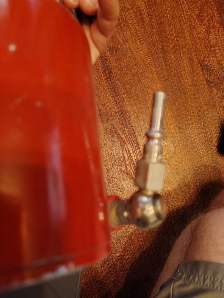 Pneumatic Air-Hydraulic Riveter