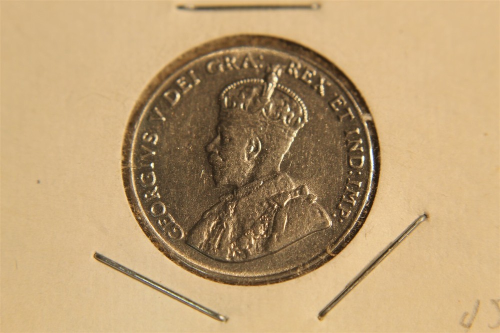 CANADA 1928 5 CENT NICE COIN lj