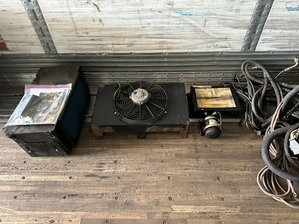 Thermo King Auxiliary Power Unit (APU)