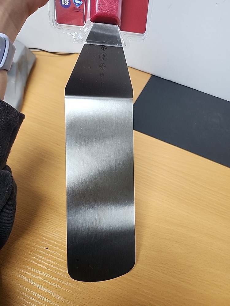 Mundial R5683 Red Handle 8 x 3" Solid Turner"