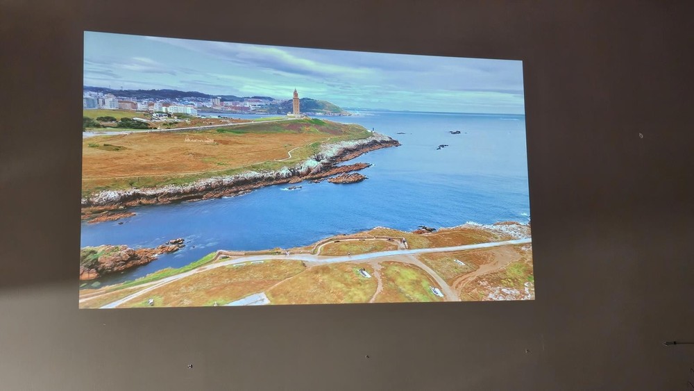 NEC V332X DLP 3D Capable Projector