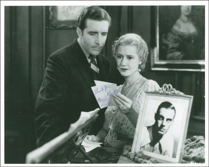MAE CLARKE - PHOTOGRAPH SIGNED 1981