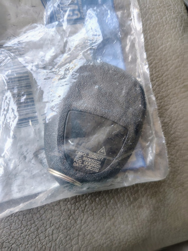 GM OEM Keyless Entry Transmitter/ Fob