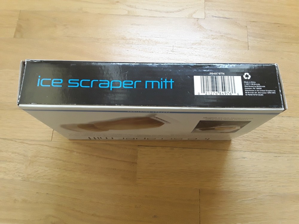 PERFECT SOLUTIOJS ICE SCRAPER MITT remove ice & keep hand warm