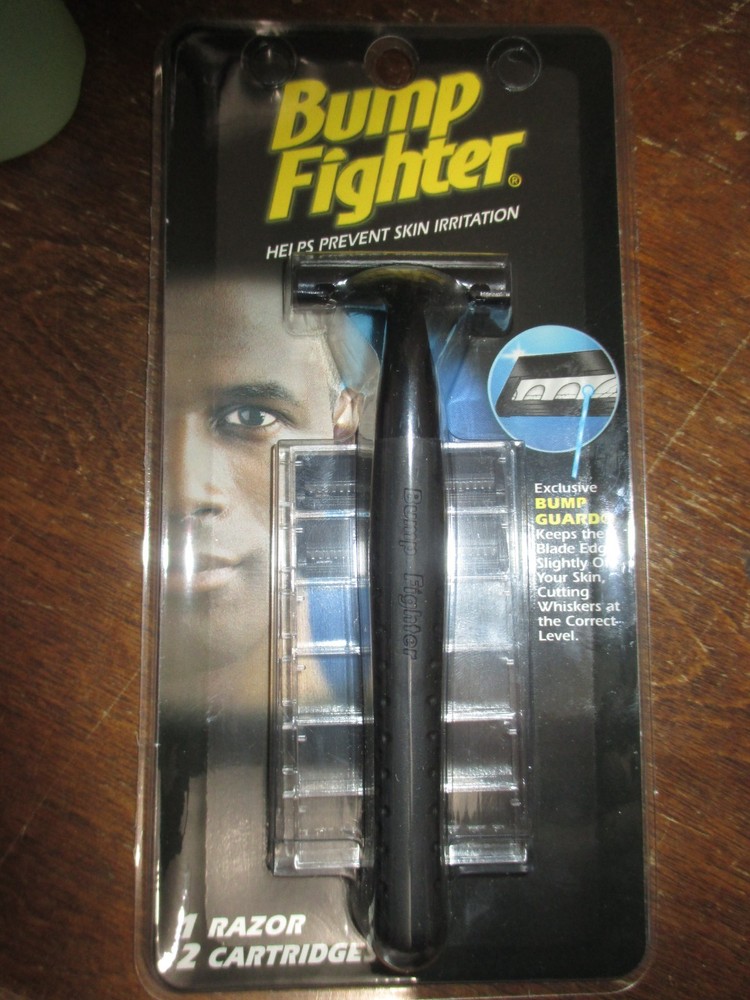 Bump Fighter Razor Handle with 2 Cartridges