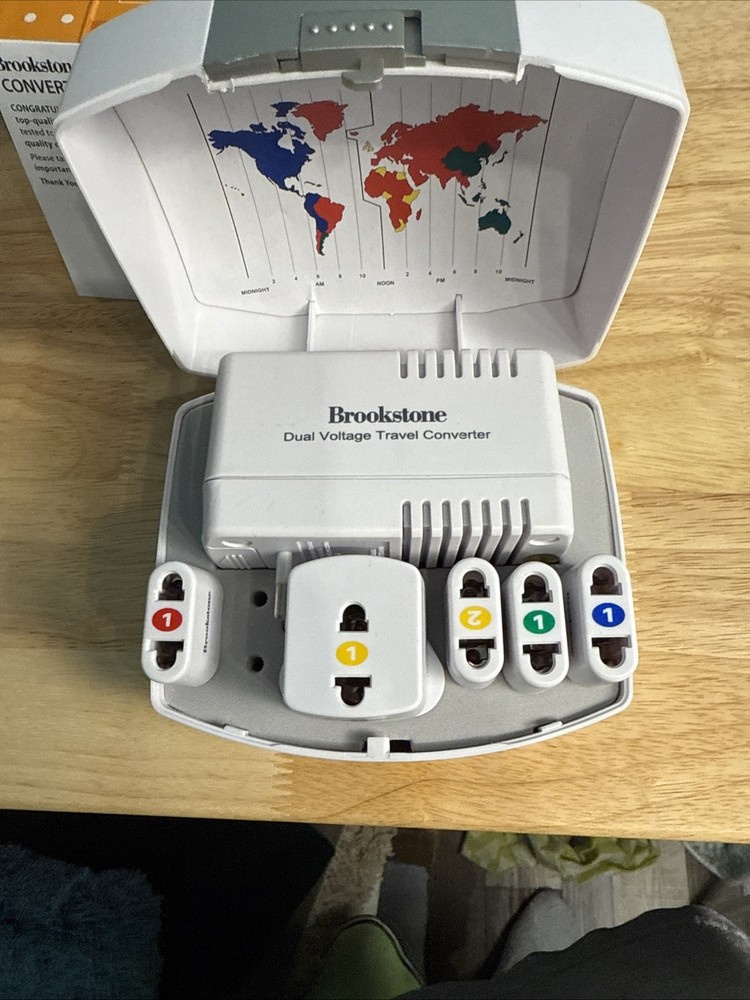 Brookstone dual Wattage Converter Kit