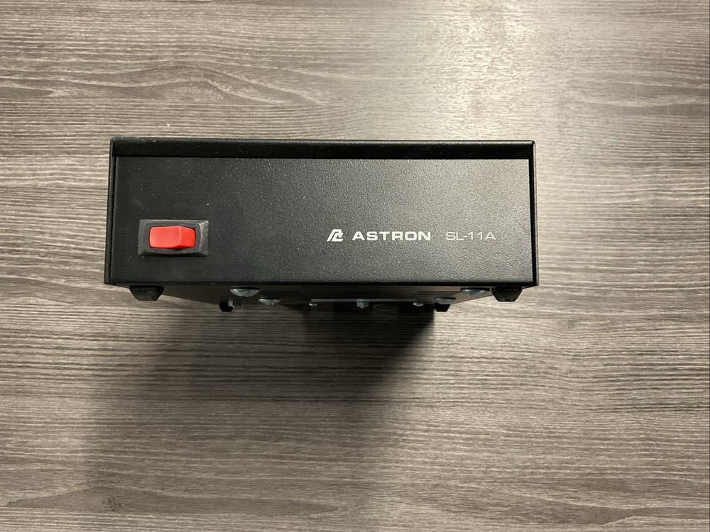 Astron SL-11A 13.8 VDC 11 Amp Continuous Power Supply