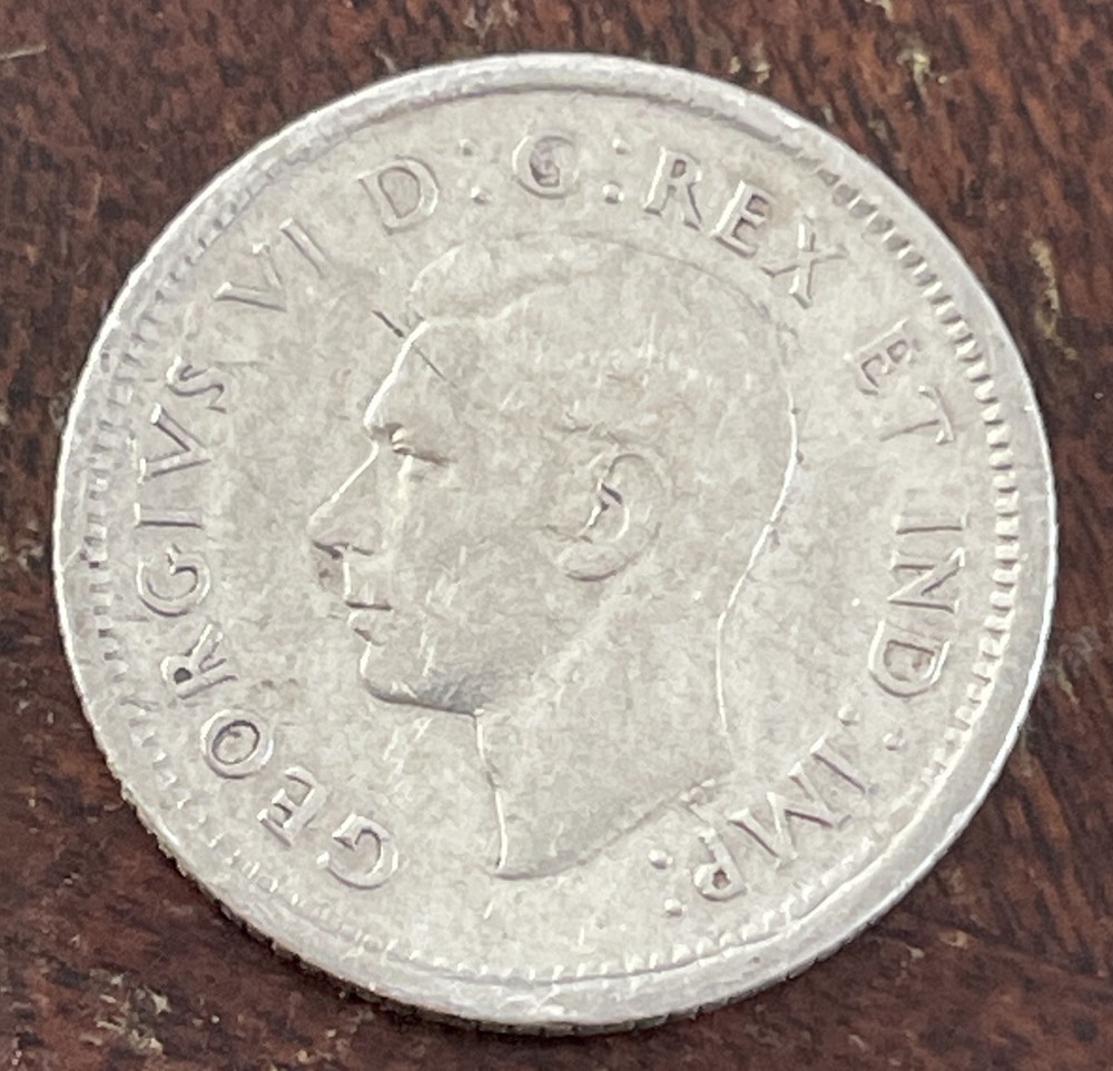 CANADA 1943 10 CENTS SILVER VERY NICE CONDITION L90