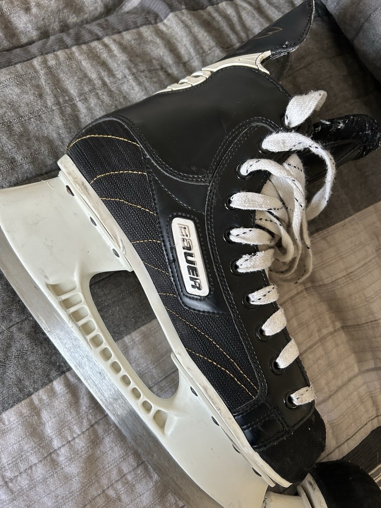 Bauer Ice Skates Size 10