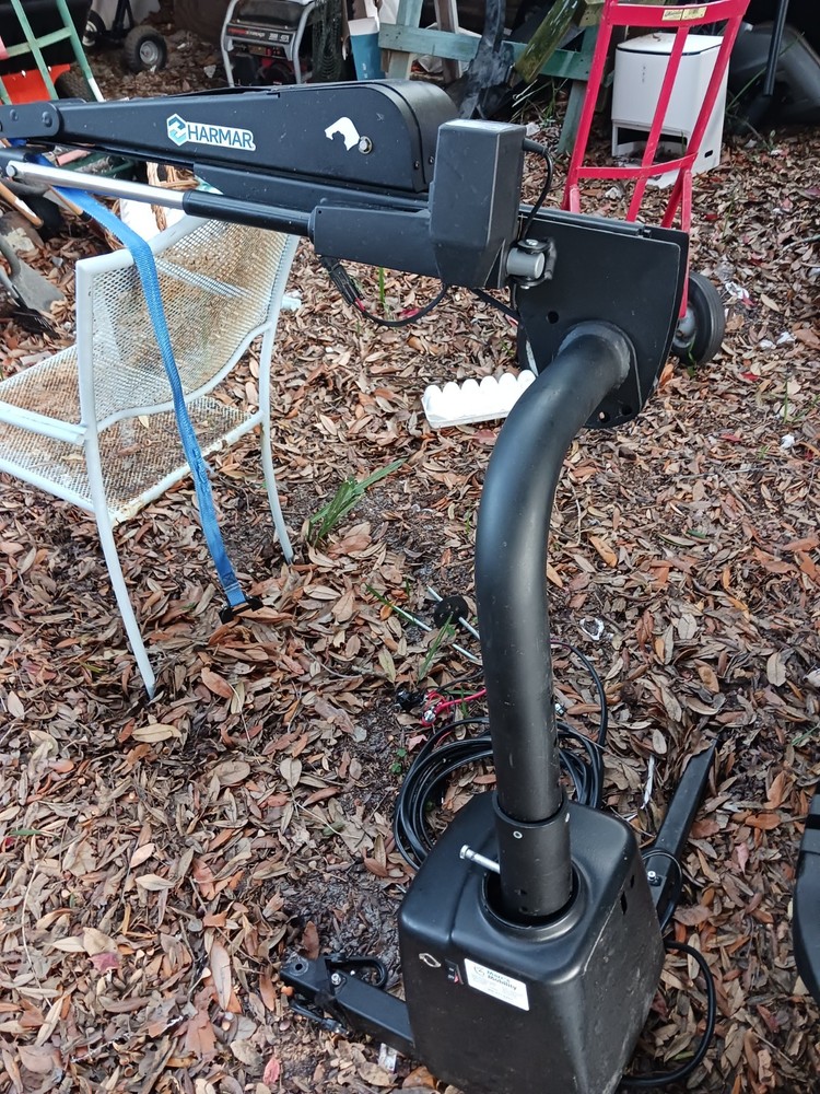 Harmar AL215 Axis I / Single Axis  Inside Lift