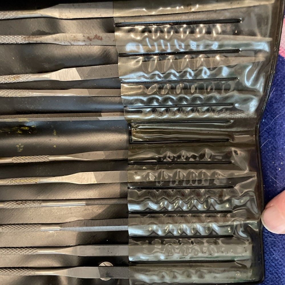 Heller Tool Co 12 Ohio Swiss Pattern Files With Case.