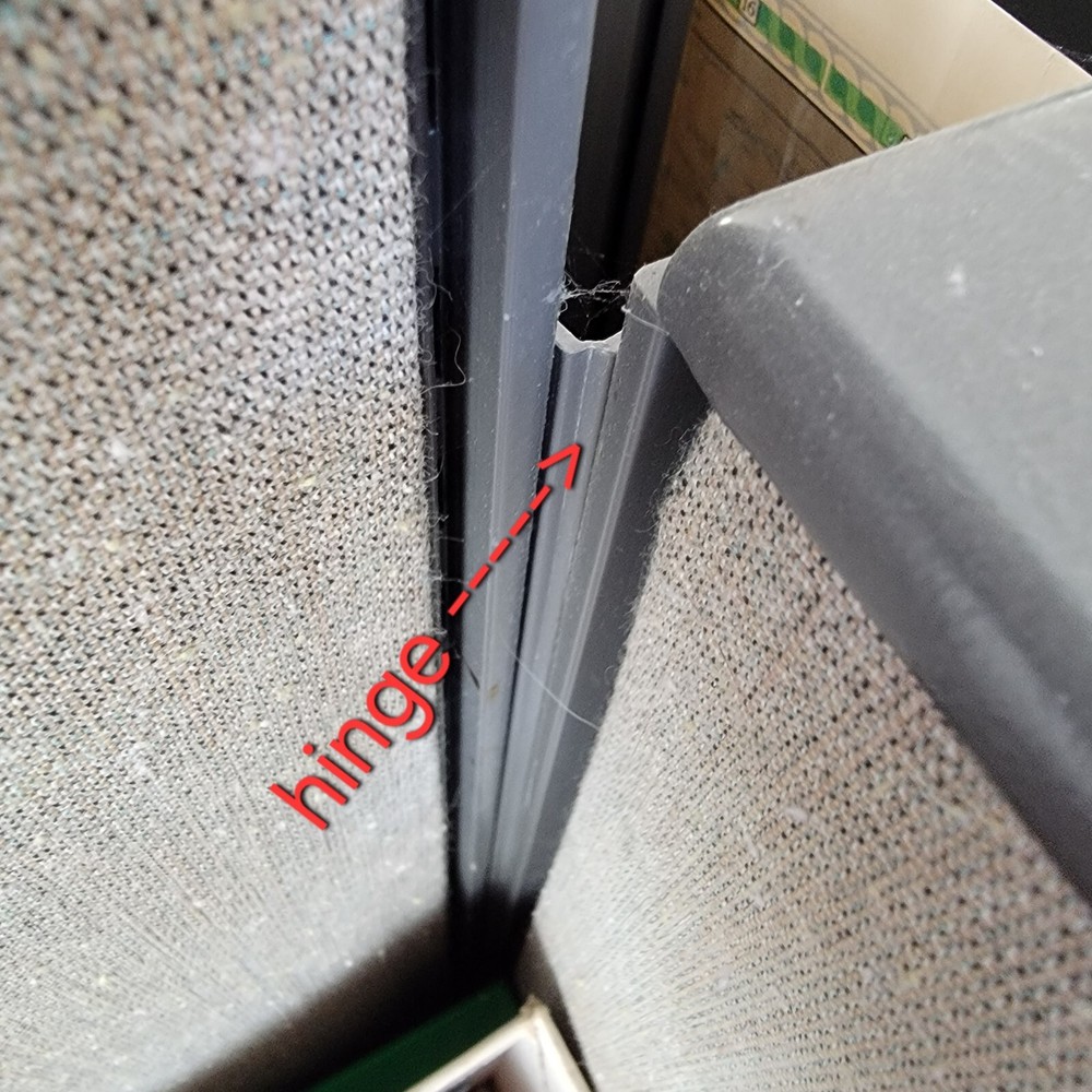 Haworth Panel Hinge Connector Insert for Cubical UniGroup Too, part HWP054.02
