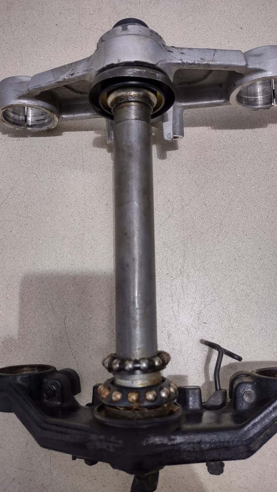 1993 Honda CBR1000F Triple Tree Fork Clamps