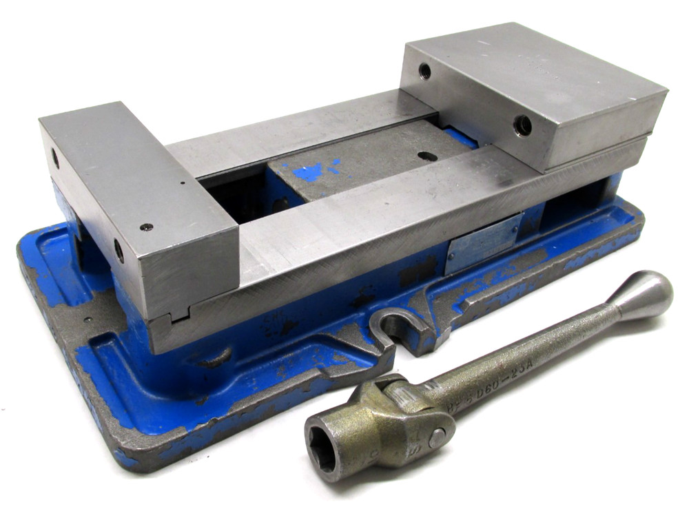 KURT ANGLOCK 6" MILLING MACHINE VISE w/ HANDLE - #D675