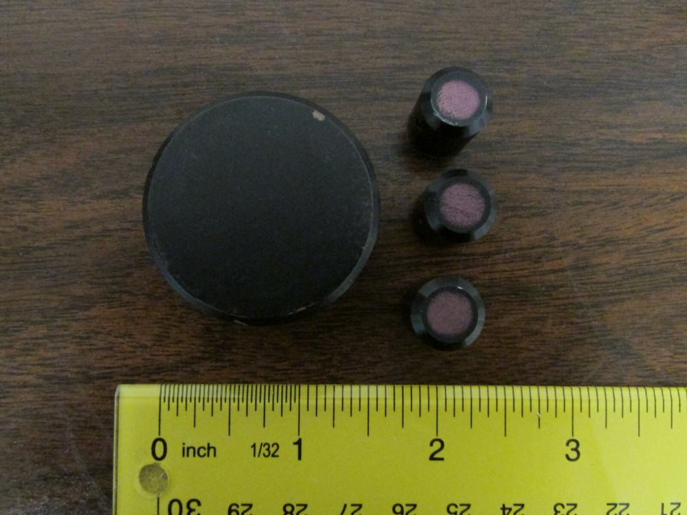 Set Of Control Knobs For CEL Electronics Maurice P152