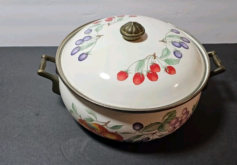 Vintage Regency Spring Fruit 4.5 Quart Dutch Oven