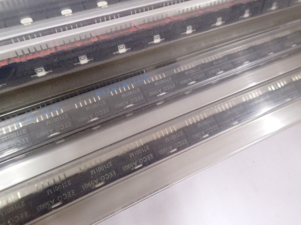 3.5 LBS ASSORTED INTEGRATED CIRCUITS / IC'S VARIOUS MANUFACTURERS!!
