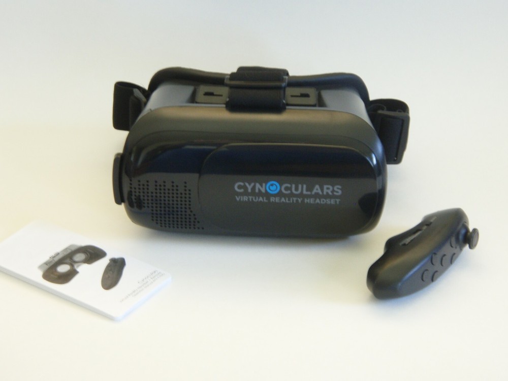 Cynoculars Virtual Reality Headset + Remote by HYPE