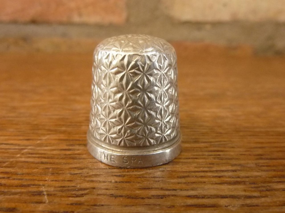 A nice Antique size 16 Henry Griffith Thimble