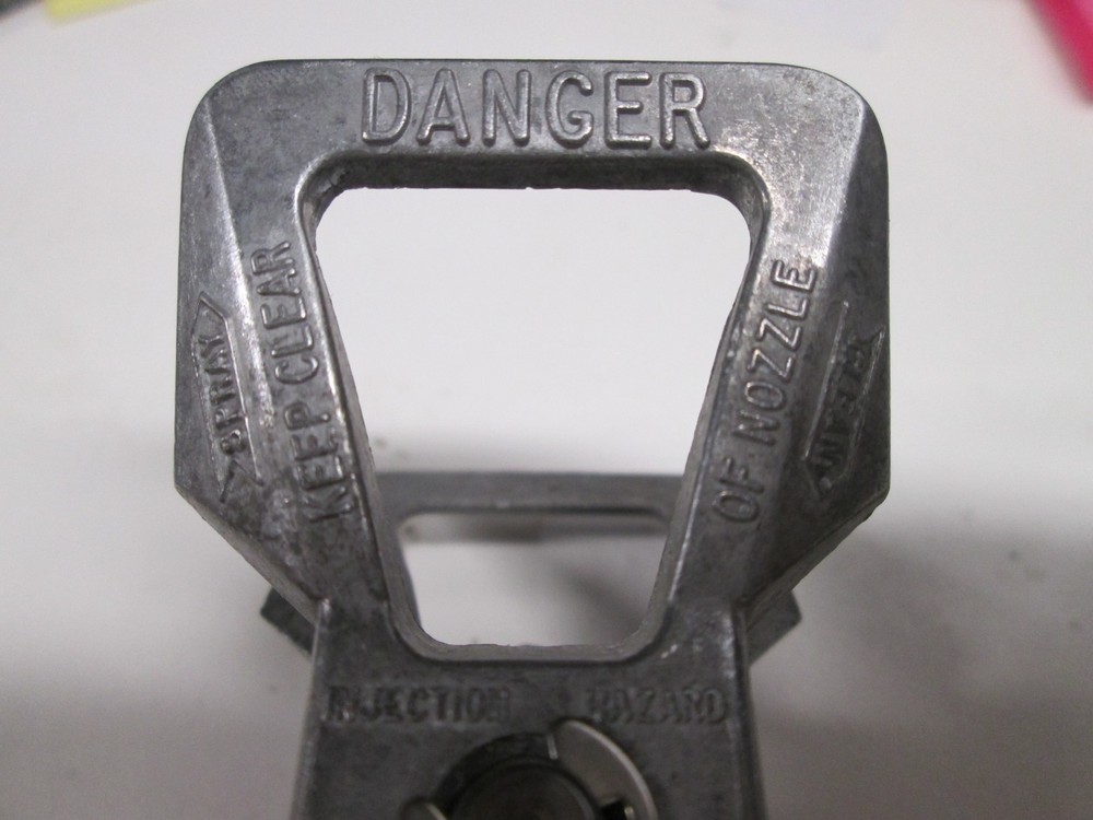 USED PAINT SPRAYER KNOZZLE TIP SIZE 413