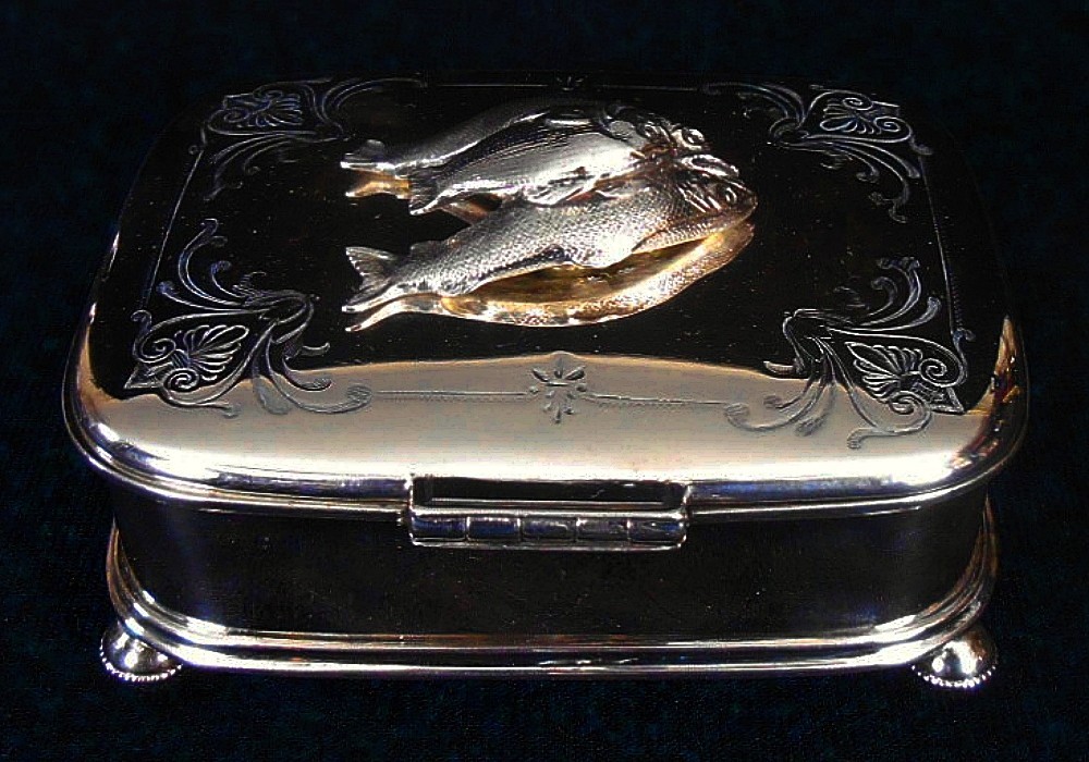 A solid silver sardine serving receptacle, with cast silver fish, Boston, Mass c