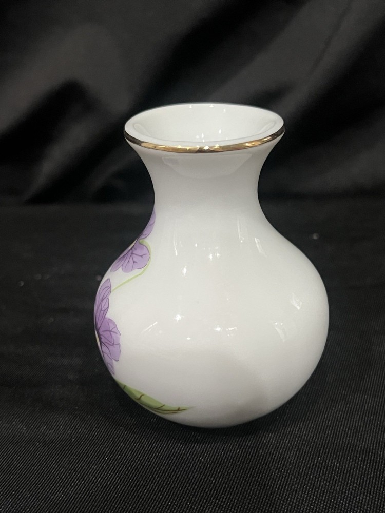 Omc Miniature Vase