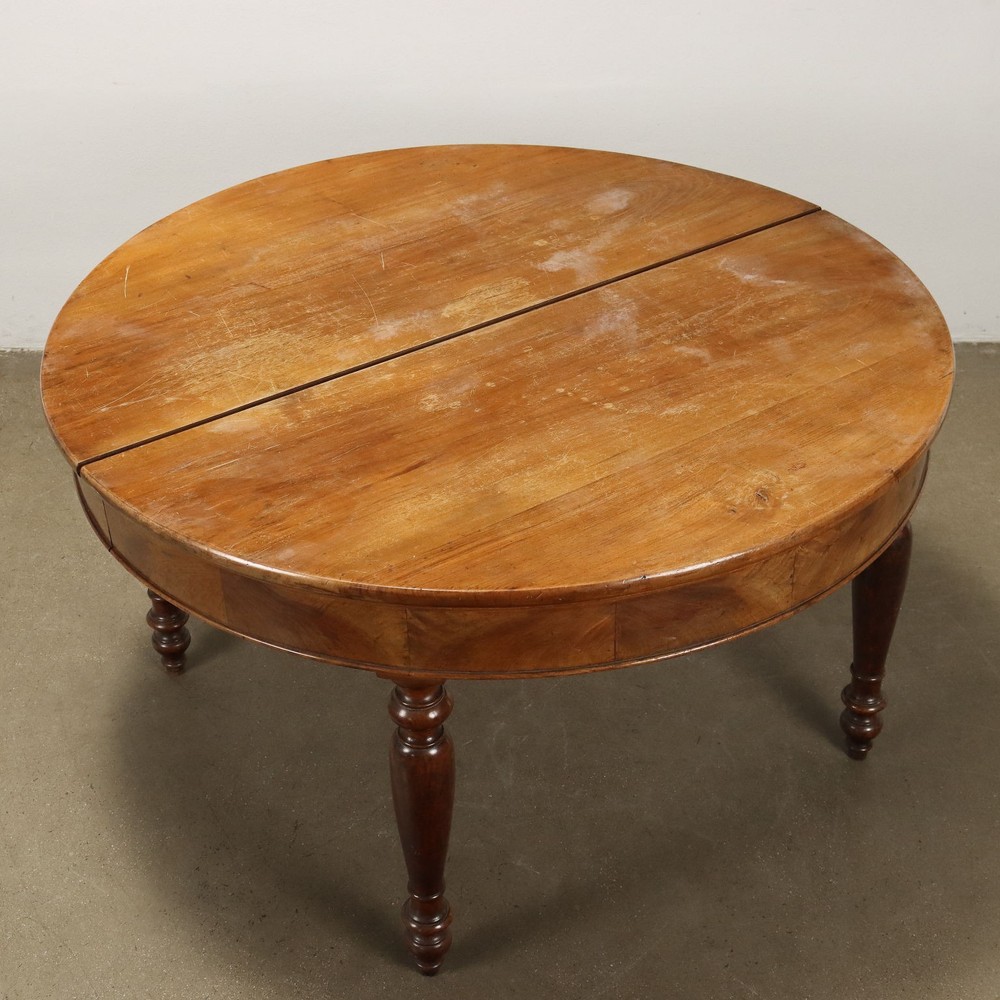 Antique Extendable Table Walnut Without Extensions '800