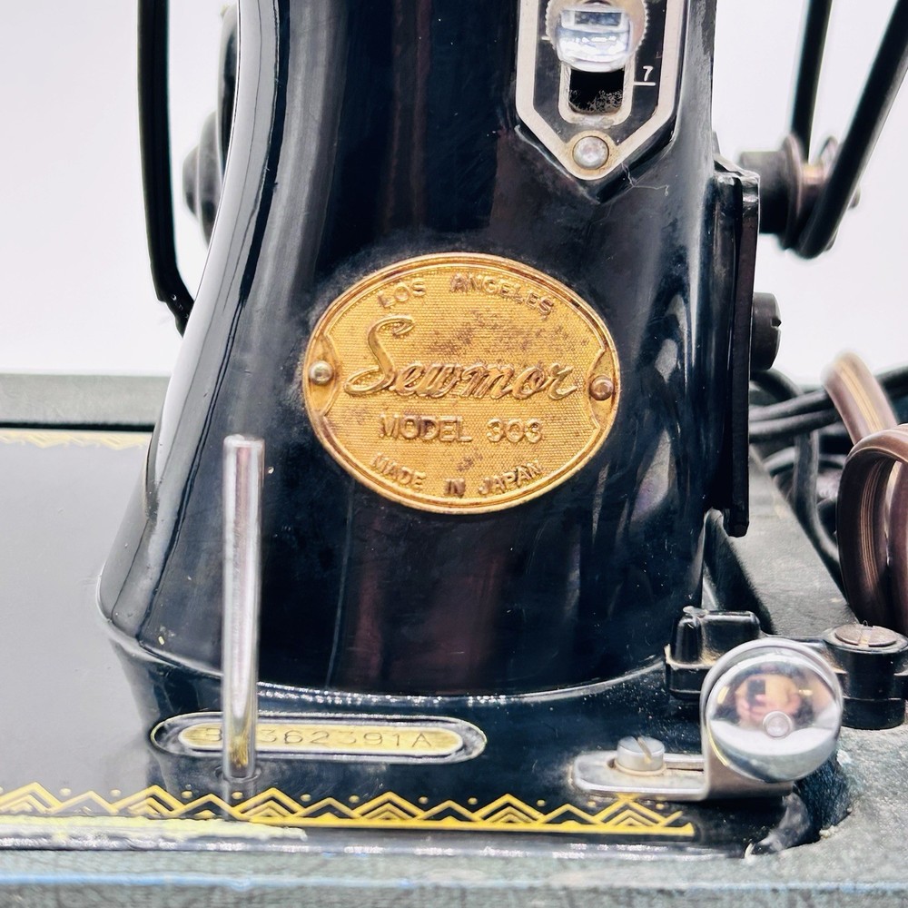 Sewmor Sewing Machine Model 303 Featherlight Portable + Case (Not working?)