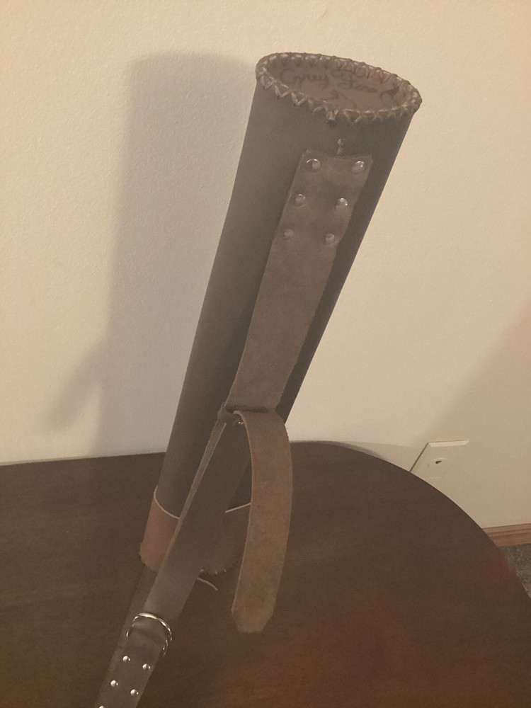 CUSTOM HANDMADE TRADITIONAL ARCHERY BACK QUIVER