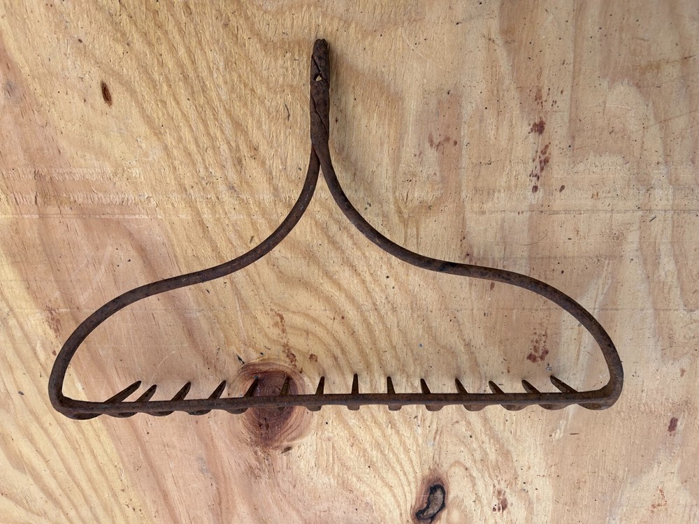 Rake Head Rusty Rustic no handle Original Vintage Primitive Metal