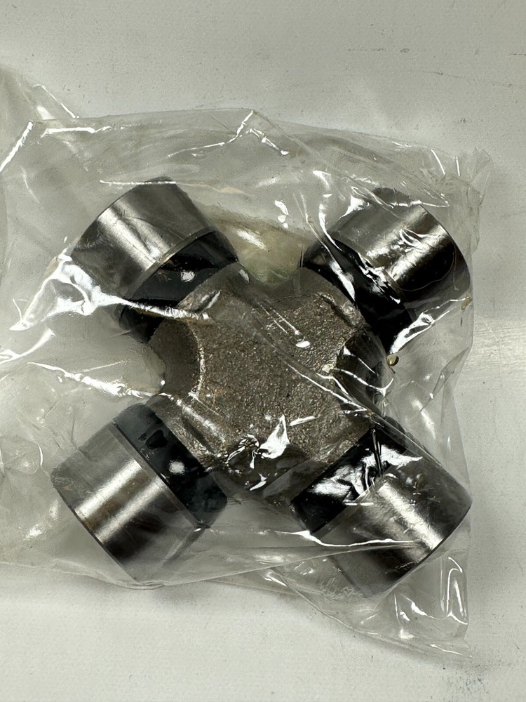 SKF UJ331 Universal Joint with Clips - New Fast Ship