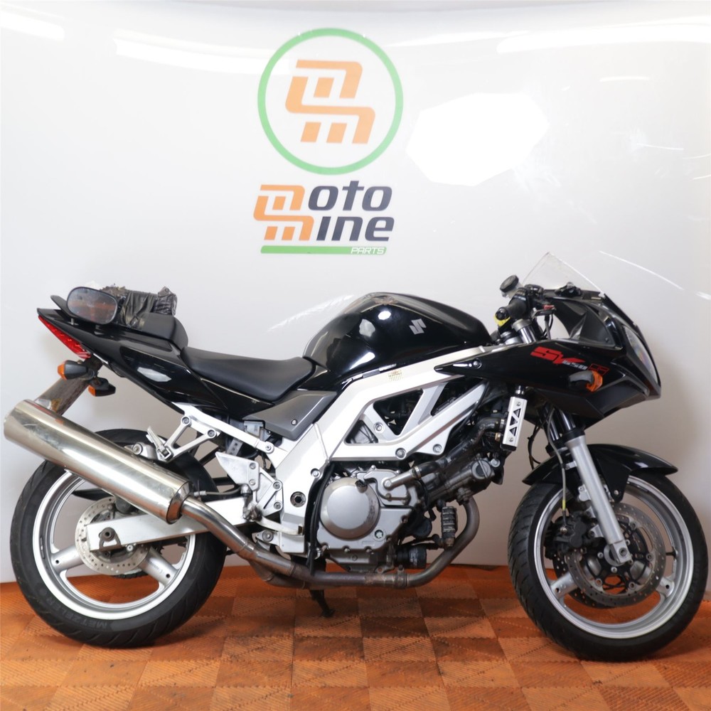 2004 Suzuki SV650S Assorted Nuts, Bolts & Fixings