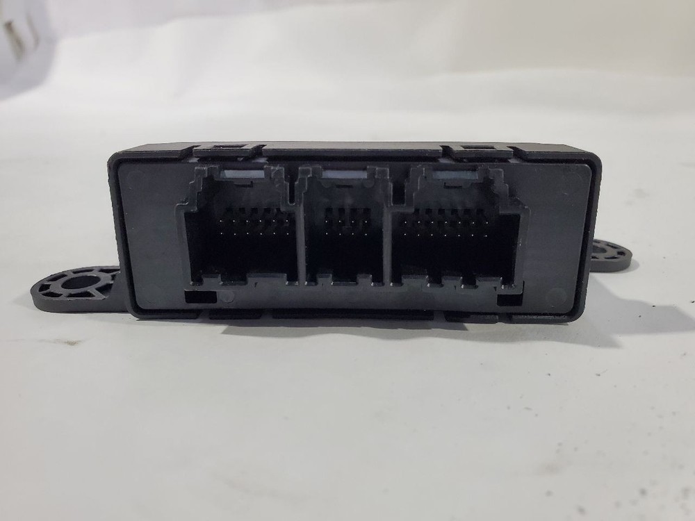2016 Buick Cascada OEM Parking Control Module 22810361