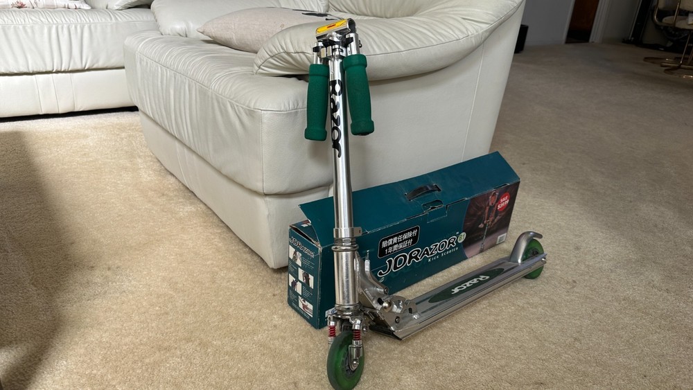 JDRazor Kick Scooter Silver Original Box