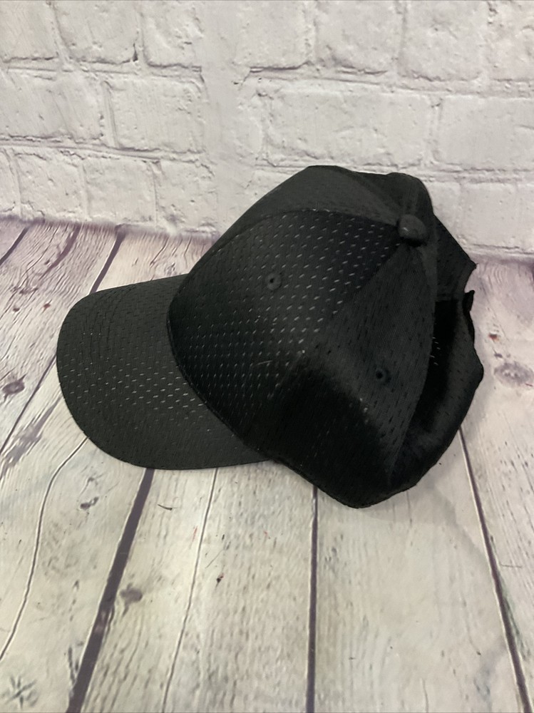 OC Sport Black Hat Adjustable Durable Comfortable New Without Tags