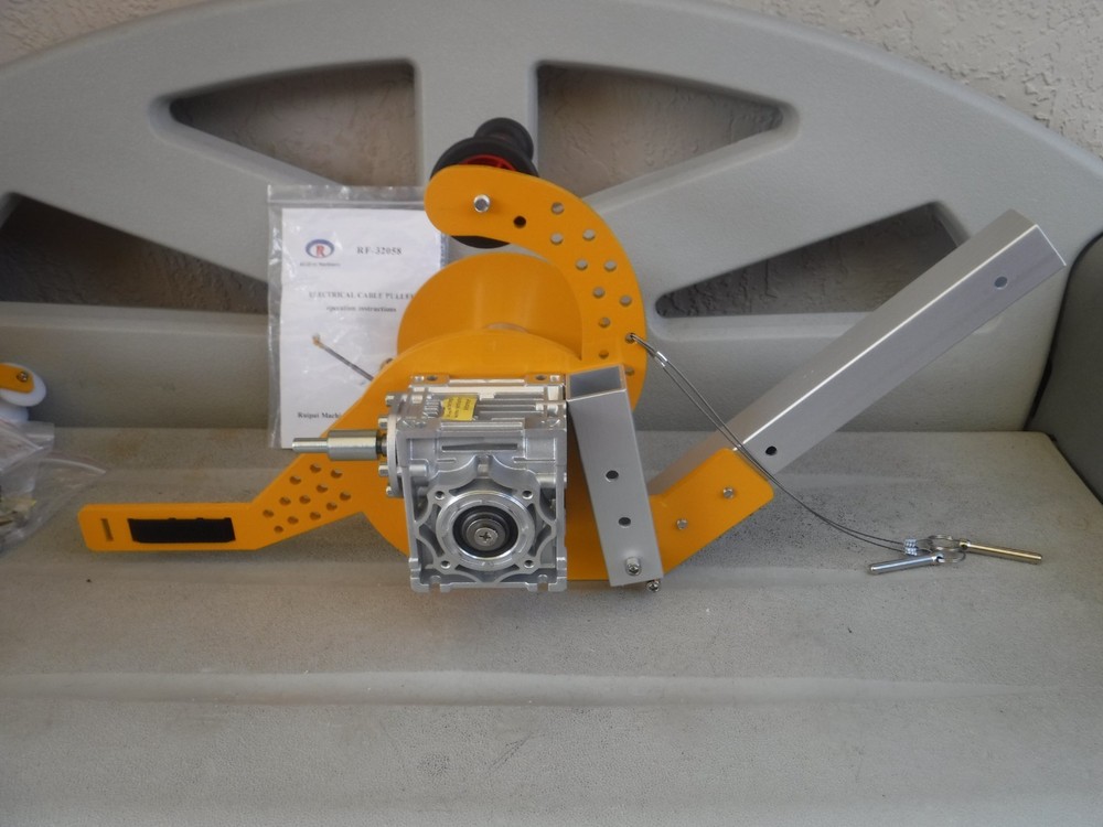 RUIPAI 32058 Wire Puller for Electricians.