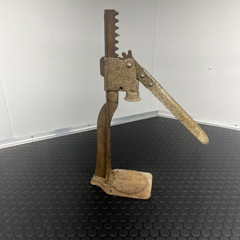 Vintage Bottle Capper