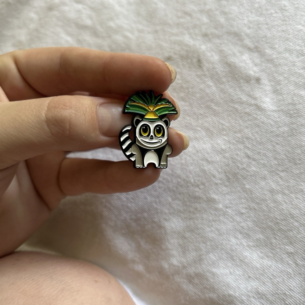 Madagascar Amazon Peccy Pins Set Of 5￼