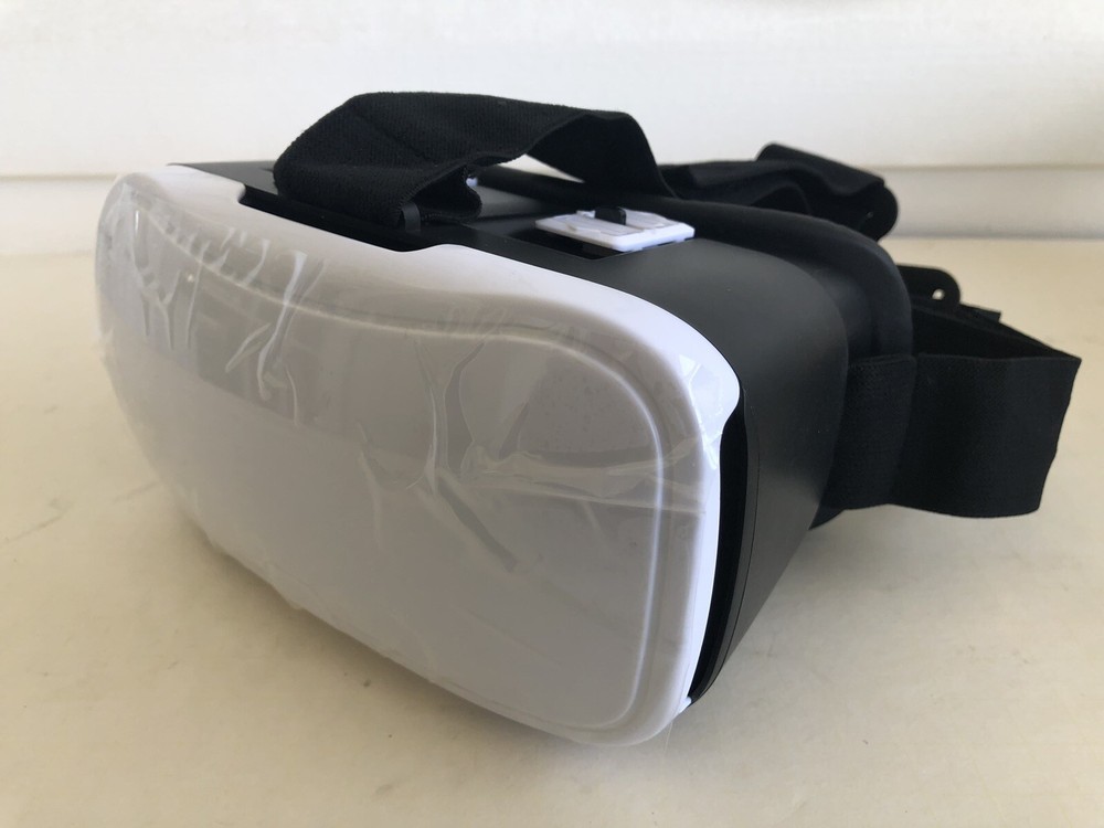 Virtual Reality Smartphone Headset By Onn